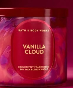 Alternative view of Vanilla Cloud 3-Wick Candle
