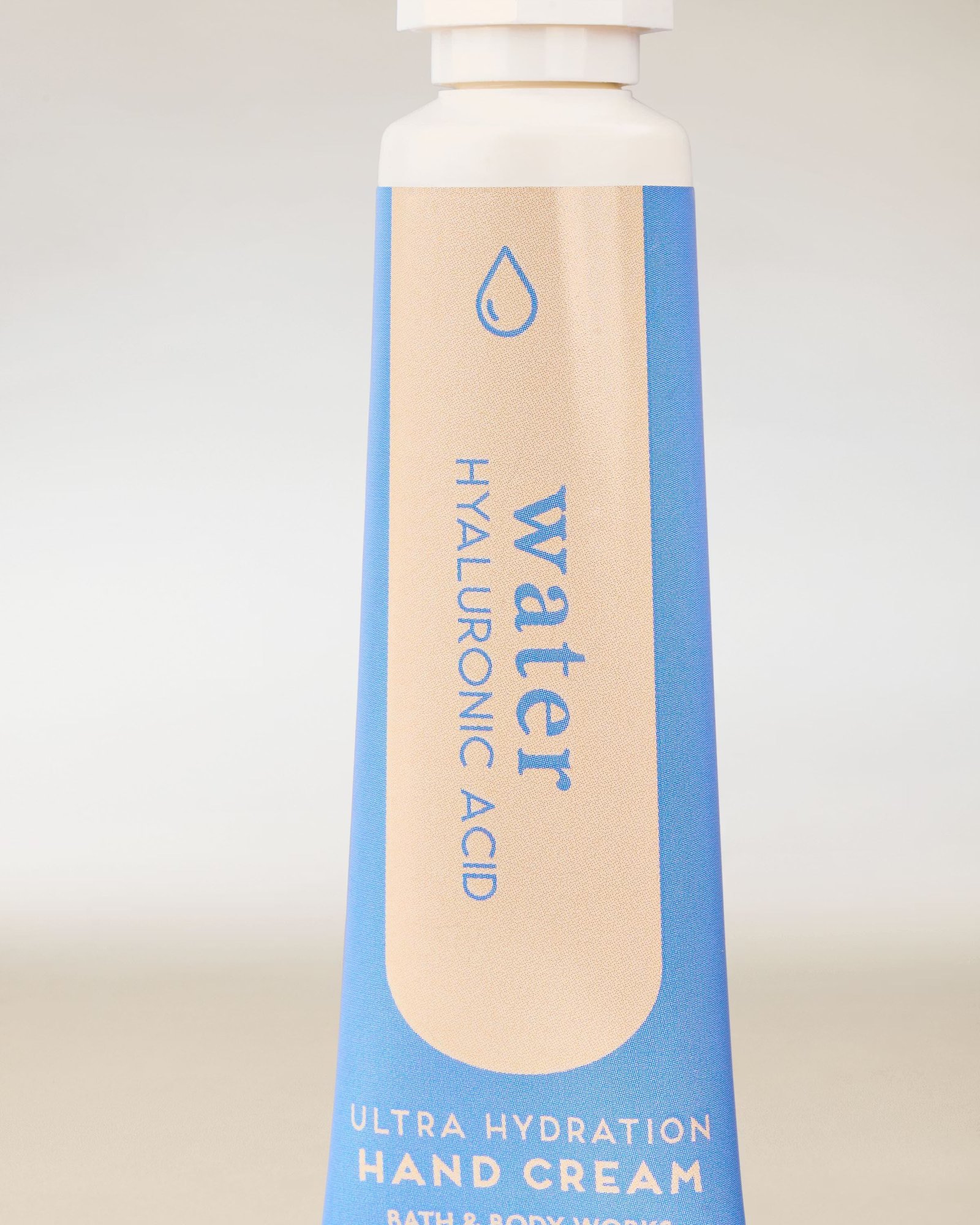 Water Ultra Hydration With Hyaluronic Acid Hand Cream - Image 2